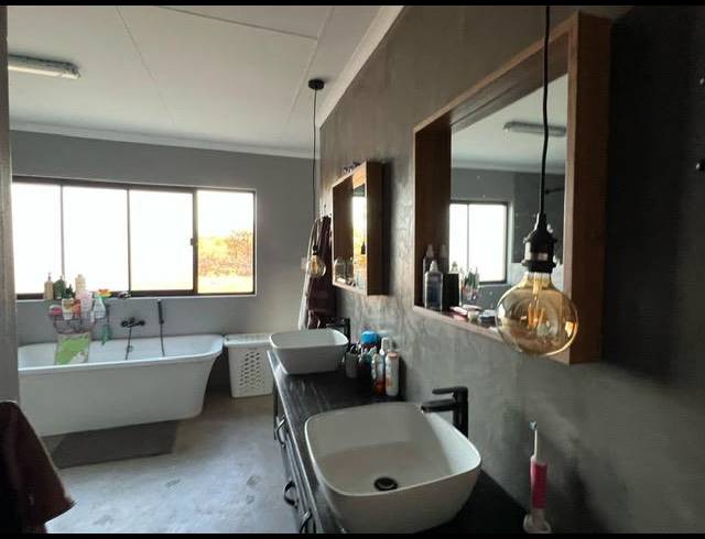 4 BEDROOM HOUSE FOR SALE IN THABAZIMBI